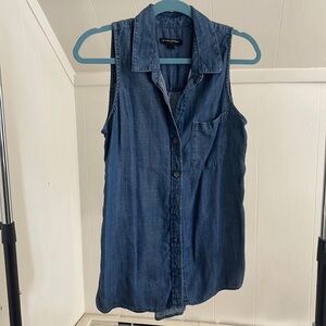 Soft sleeveless denim button down